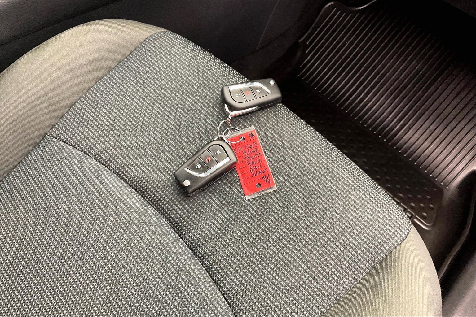 Used 2022 Silver Sky Metallic Toyota LE image 11