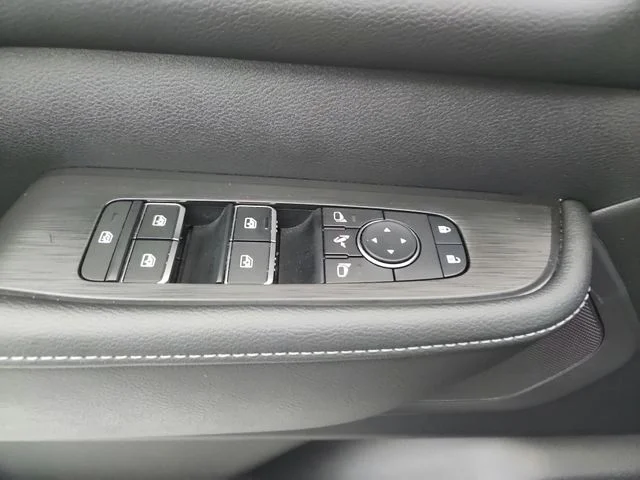 Used 2025 Black Nissan SL image 33