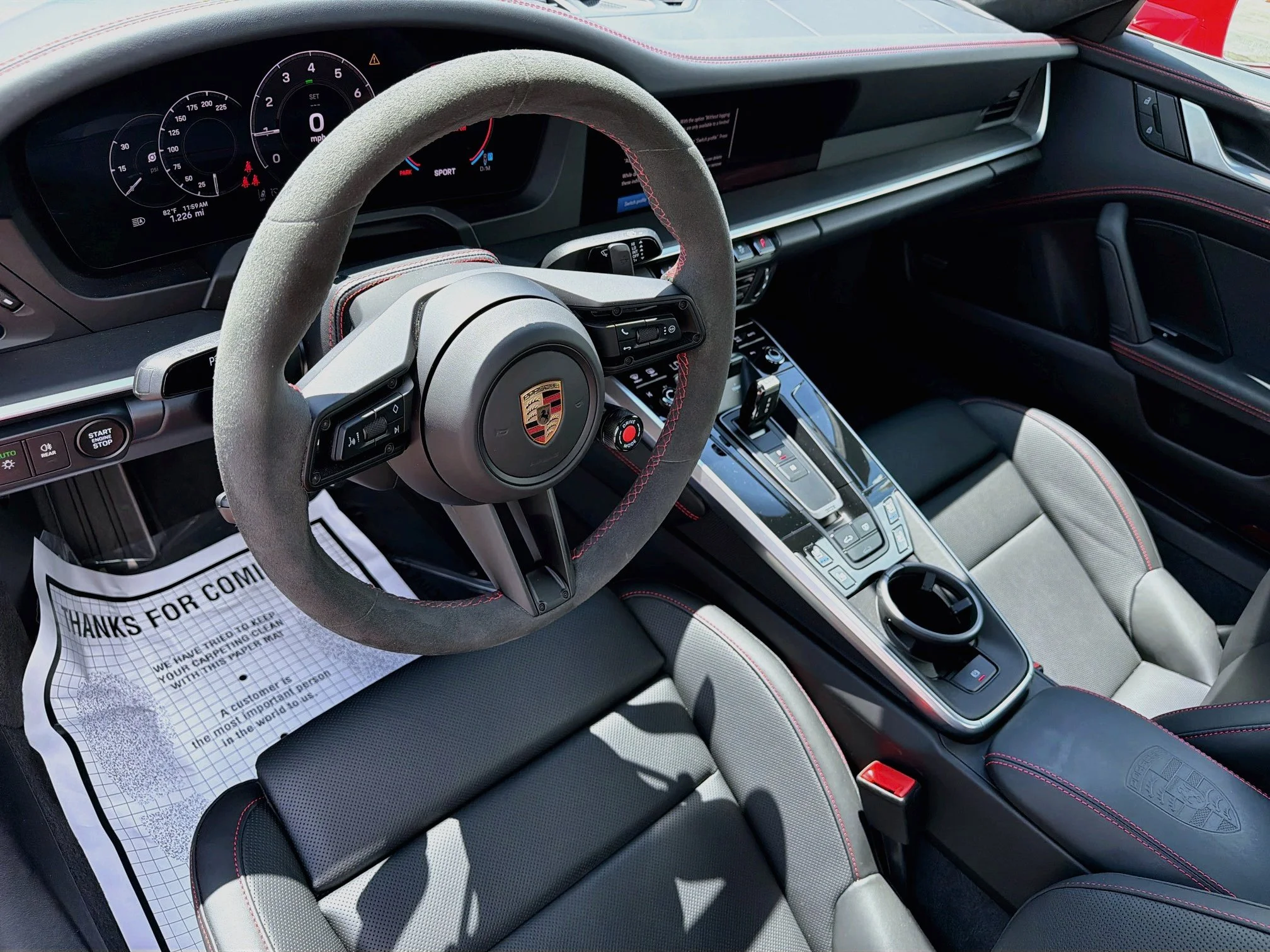2026 Porsche 911 GTS - Photo 24