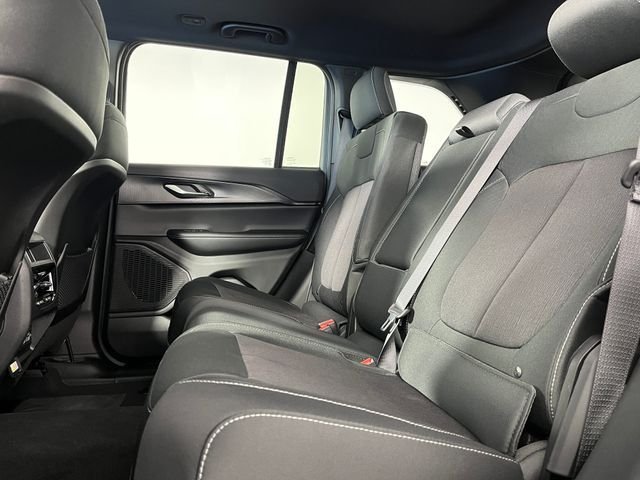 New 2026 Baltic Gray Metallic Clear-Coat Exterior Paint Jeep Laredo X image 7