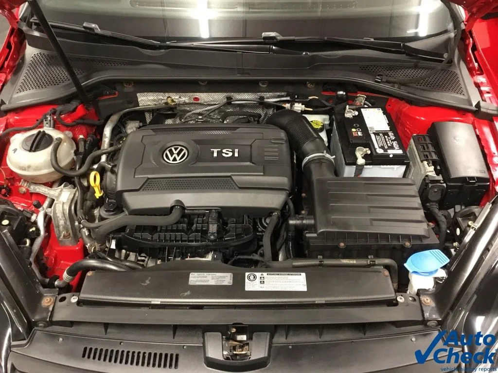 Used 2015 Red Volkswagen 2.0T SE image 42