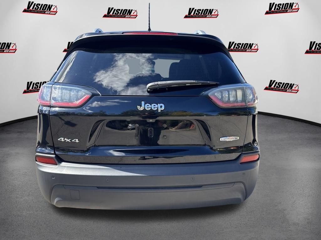Used 2019 Black Jeep Latitude Plus image 7