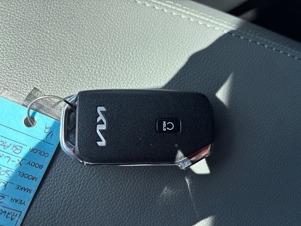 Used 2023 Black Kia X-Line image 36