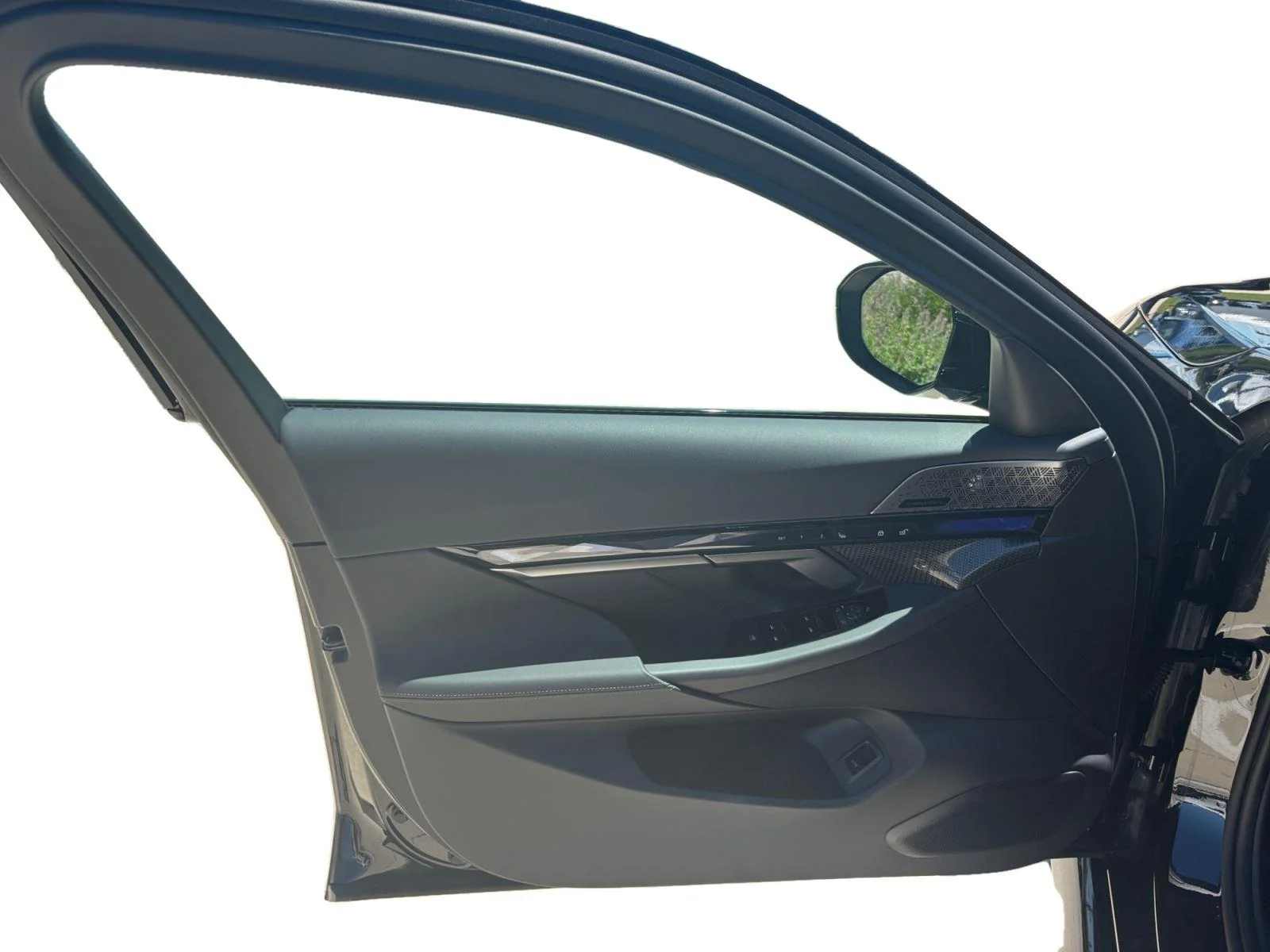 New 2027 Black Sapphire Metallic BMW TOURING image 19