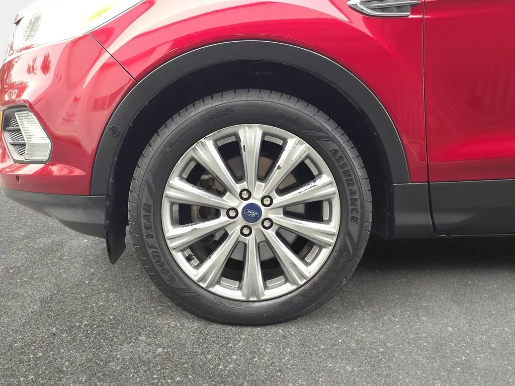 Used 2018 Red Ford Titanium image 30