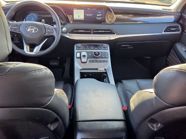Used 2021 Green Hyundai Limited image 9