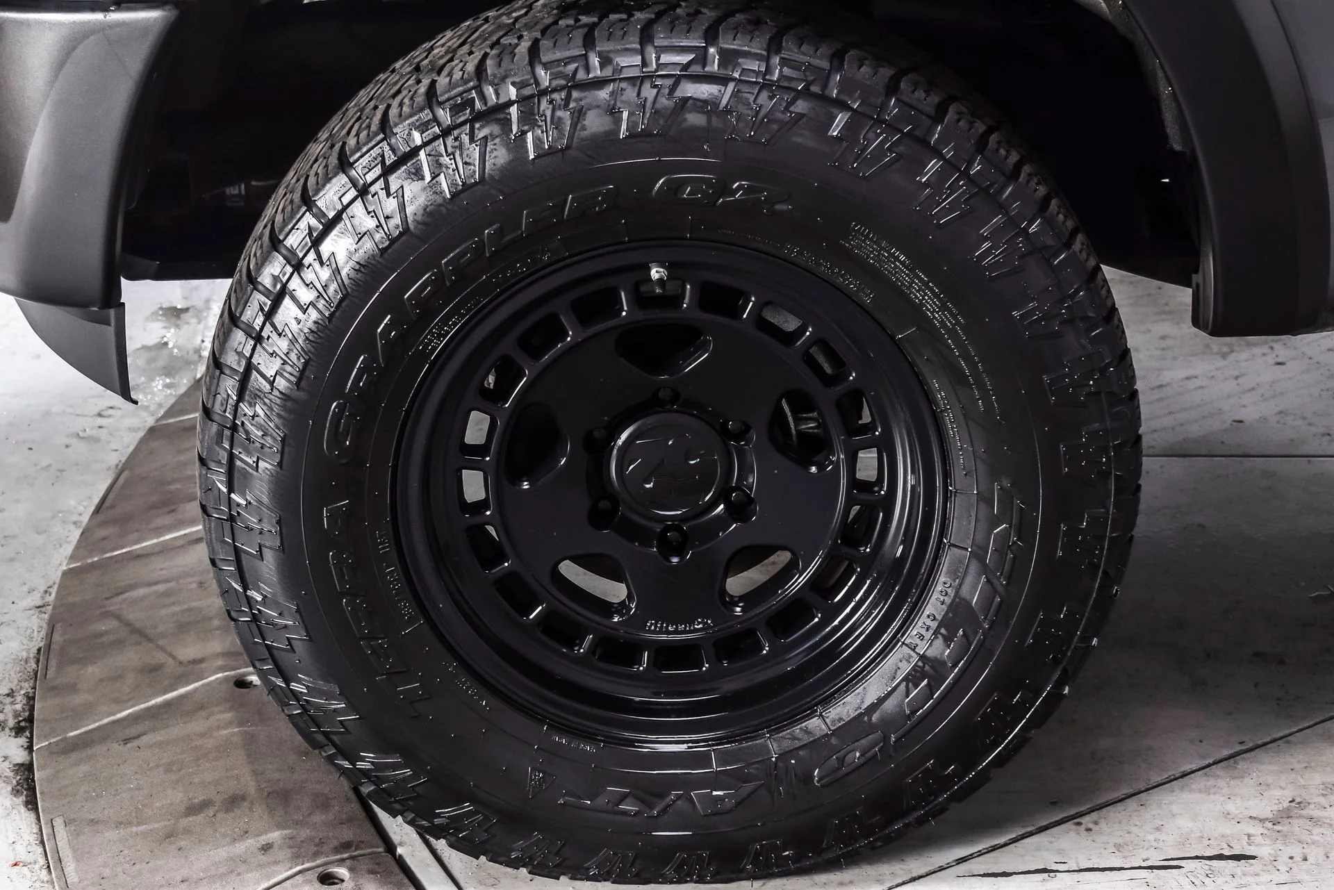 Used 2020 Magnetic Ford XLT image 10