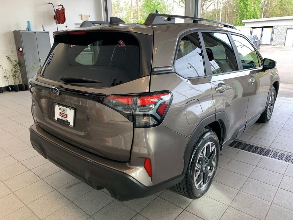 Used 2025 Brown Subaru Premium image 18