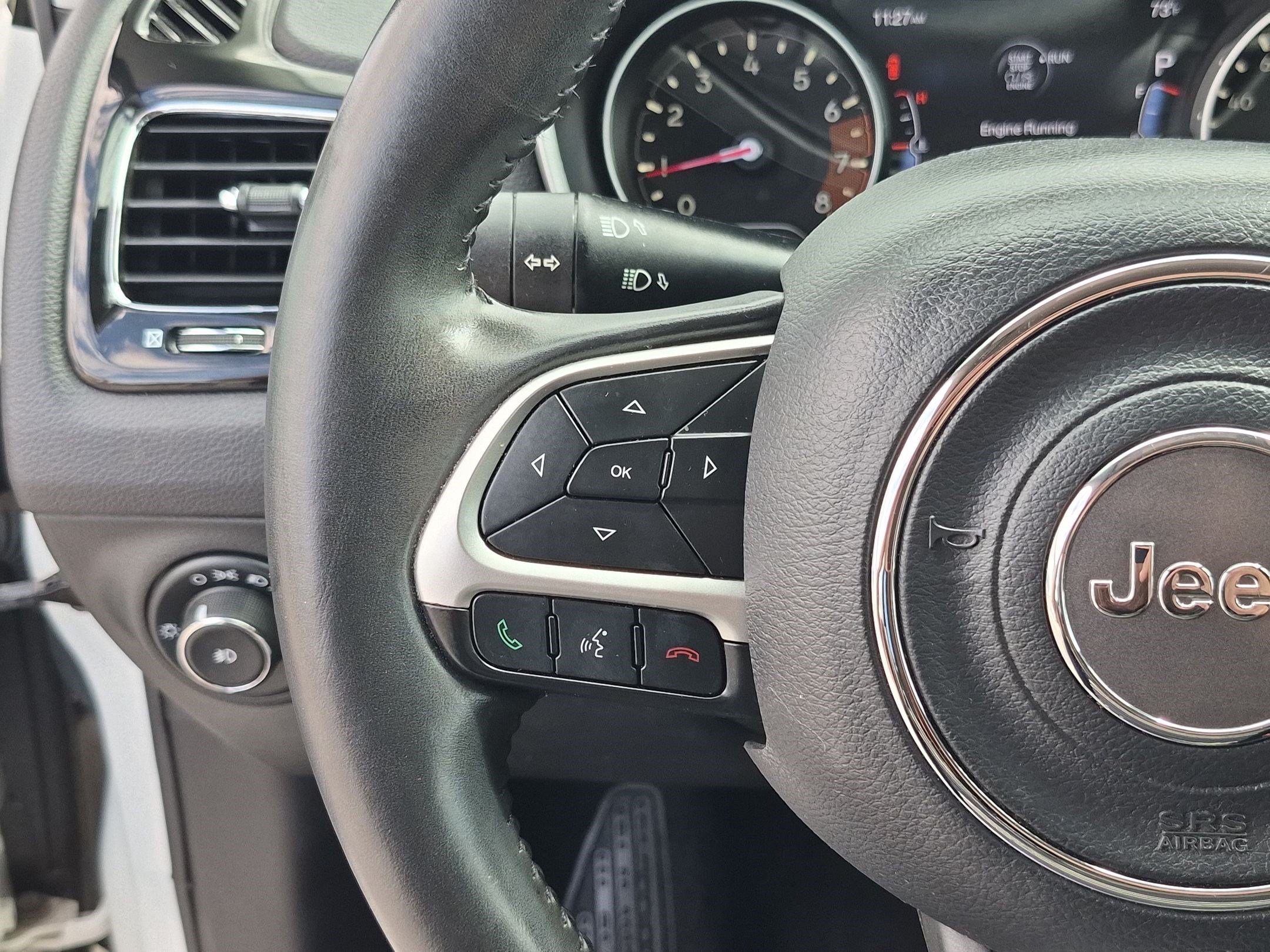 Used 2018 White Clearcoat Jeep Altitude image 16