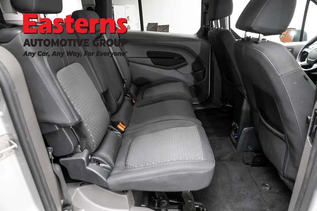 Used 2021 Silver Ford XLT image 23