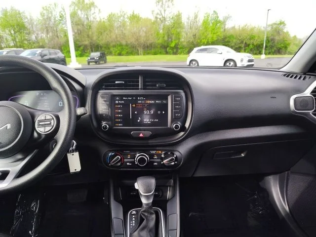 Used 2025 White Kia LX image 15