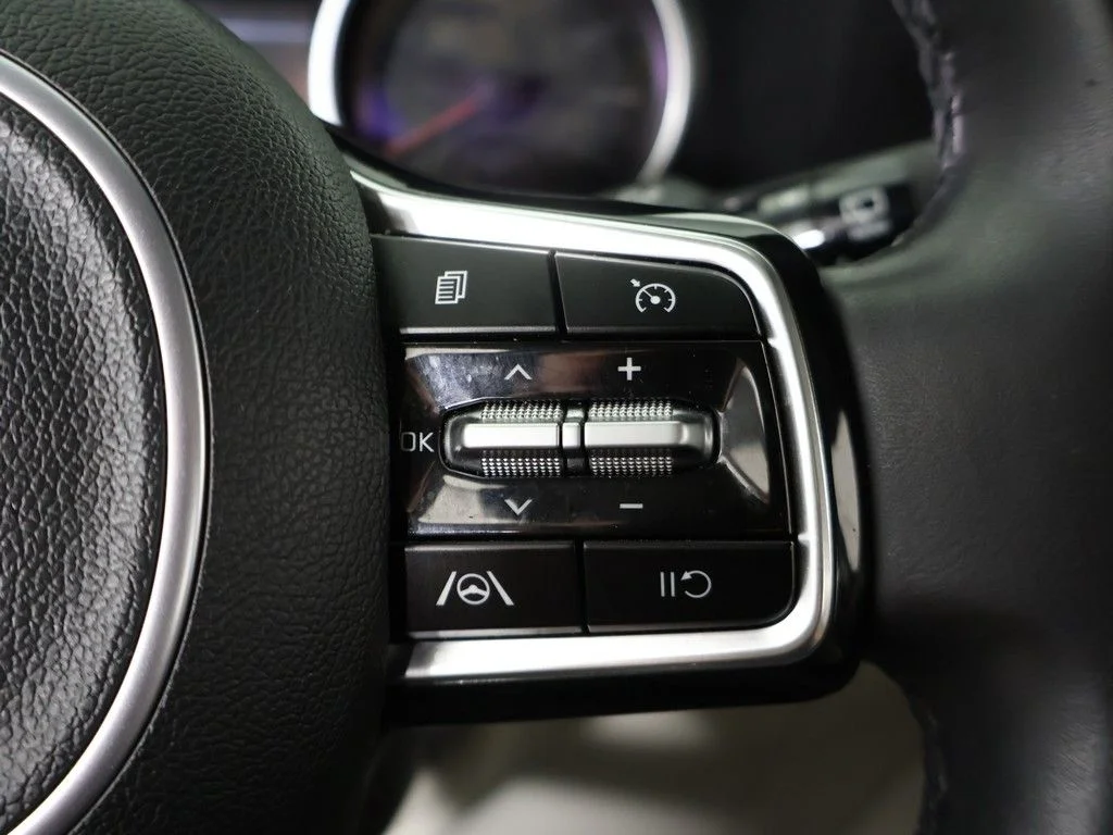 Used 2024 Gray Kia LX Seat Package image 43