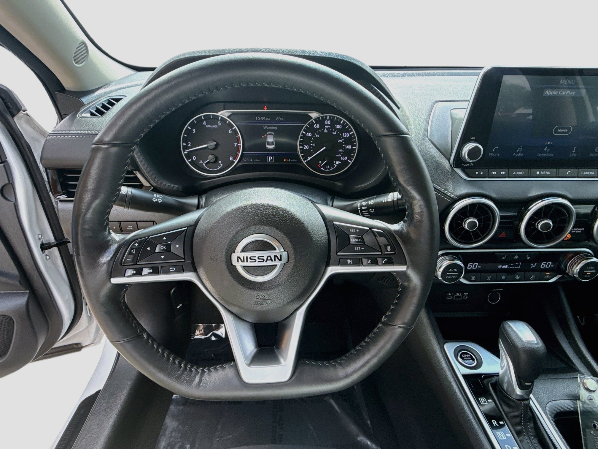 Used 2022 Aspen White TriCoat Pearl Nissan SV image 8