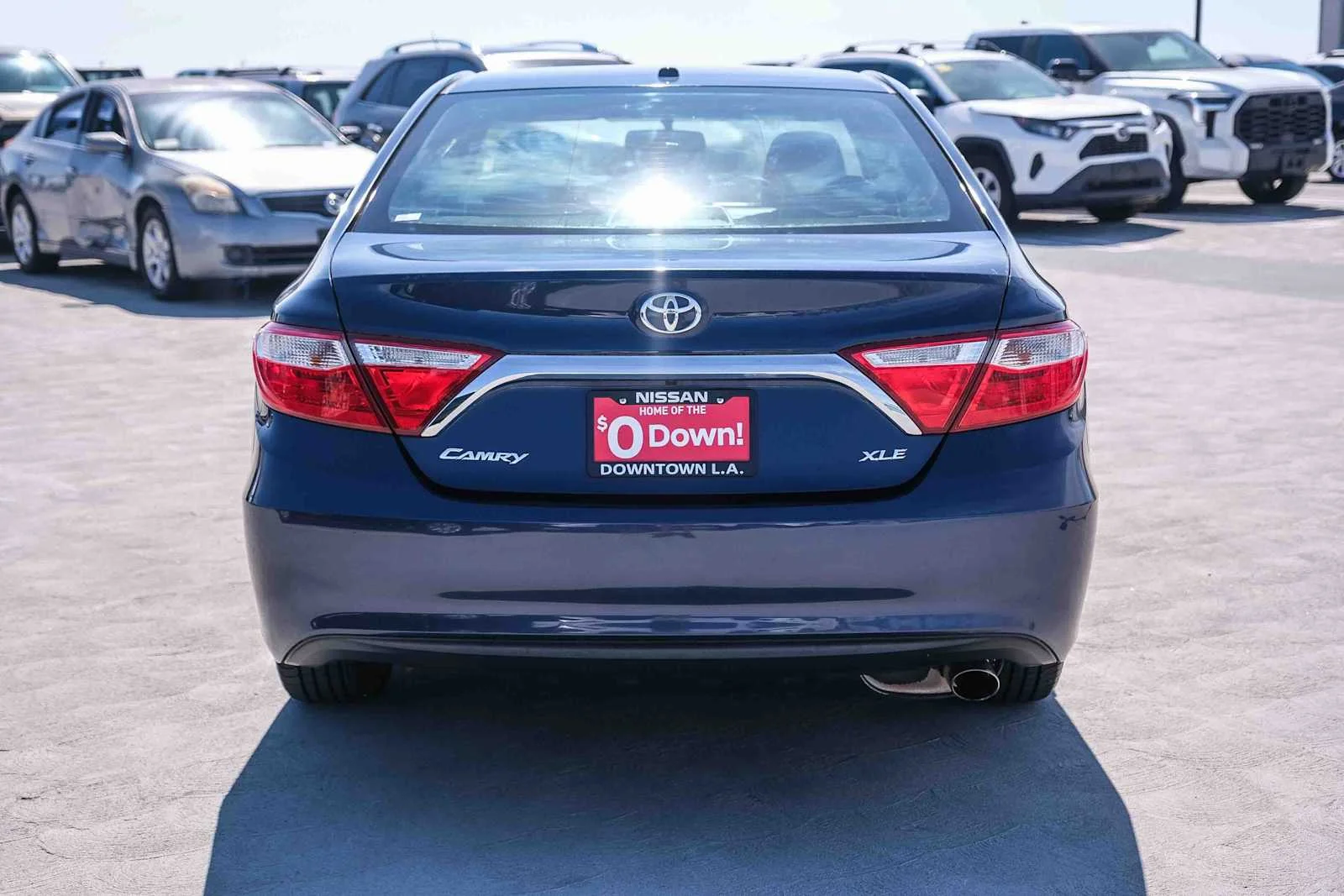 Used 2017 Parisian Night Pearl Toyota XLE image 5