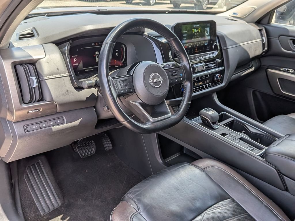 Used 2023 Black Nissan Platinum image 36