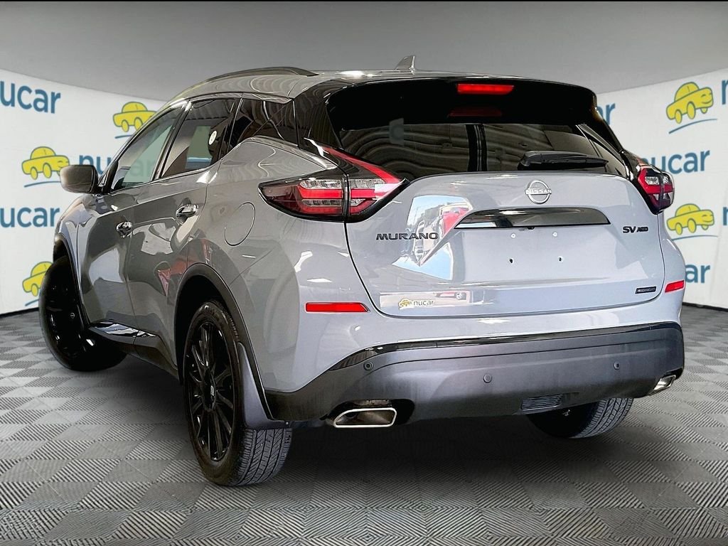 Used 2024 Gray Nissan SV image 4