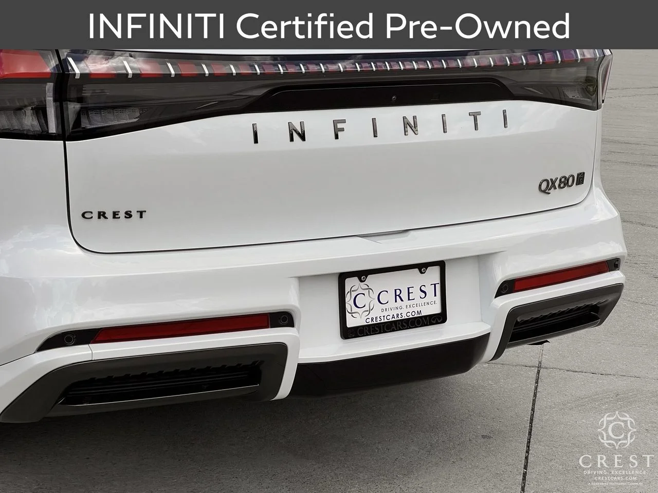 Certified Used 2026 Radiant White Black Obsidian INFINITI AUTOGRAPH image 7