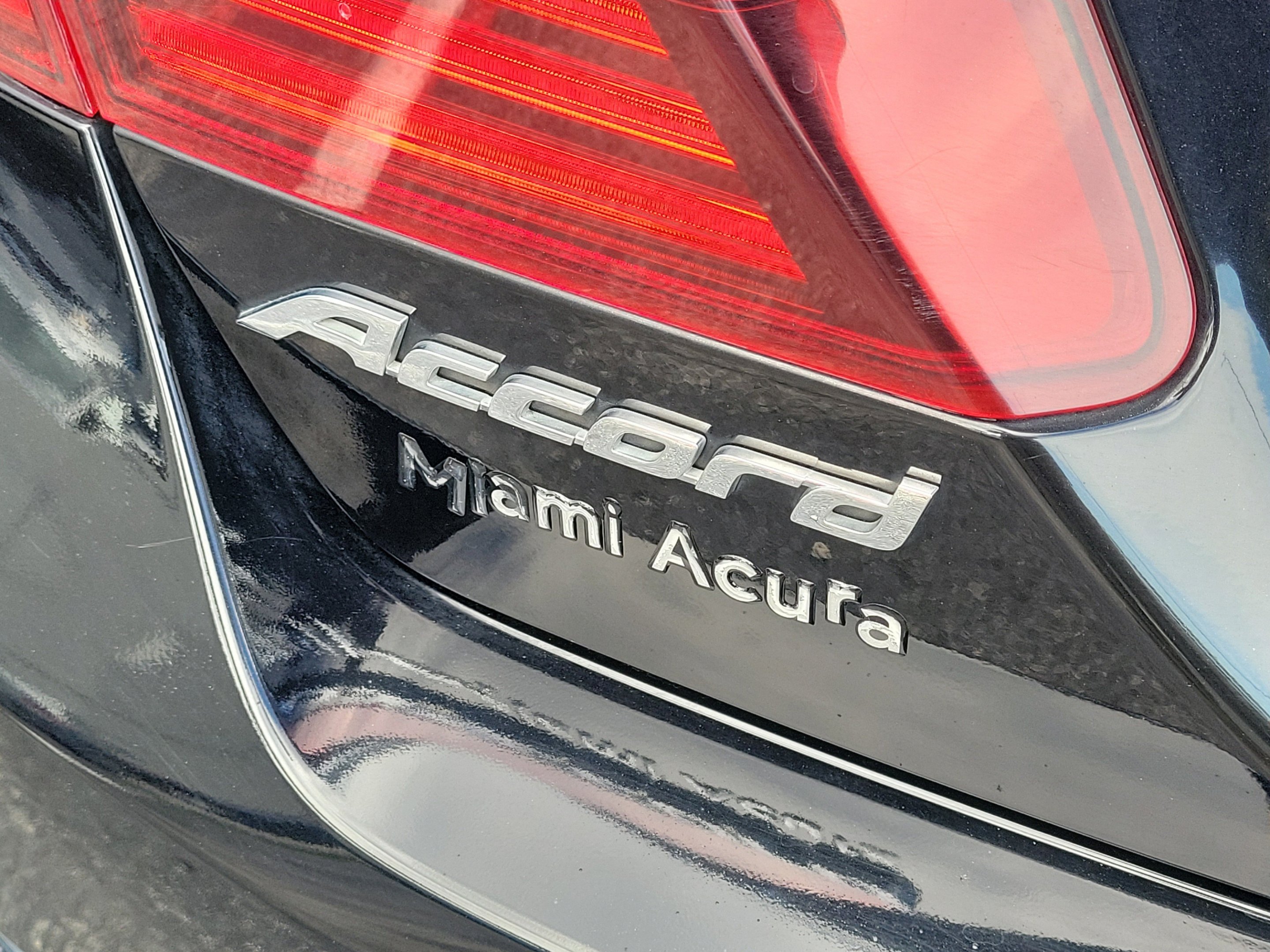 Used 2016 Black Honda LX image 5