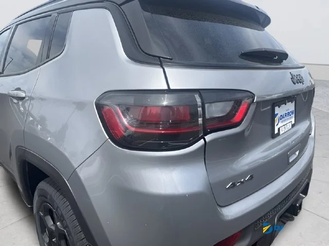 Used 2023 Silver Jeep Trailhawk image 25