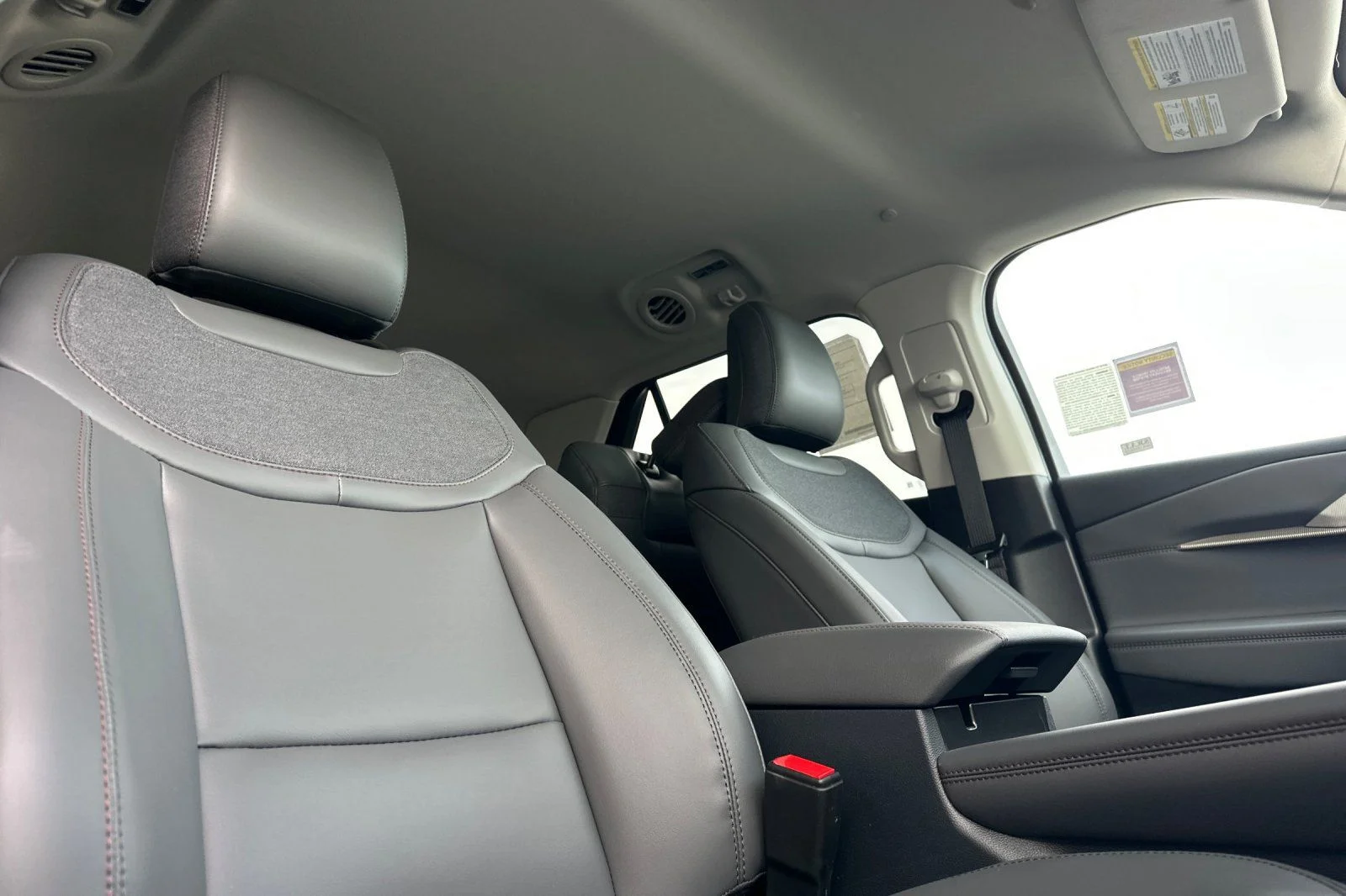 2026 Ford Explorer Active - Photo 14