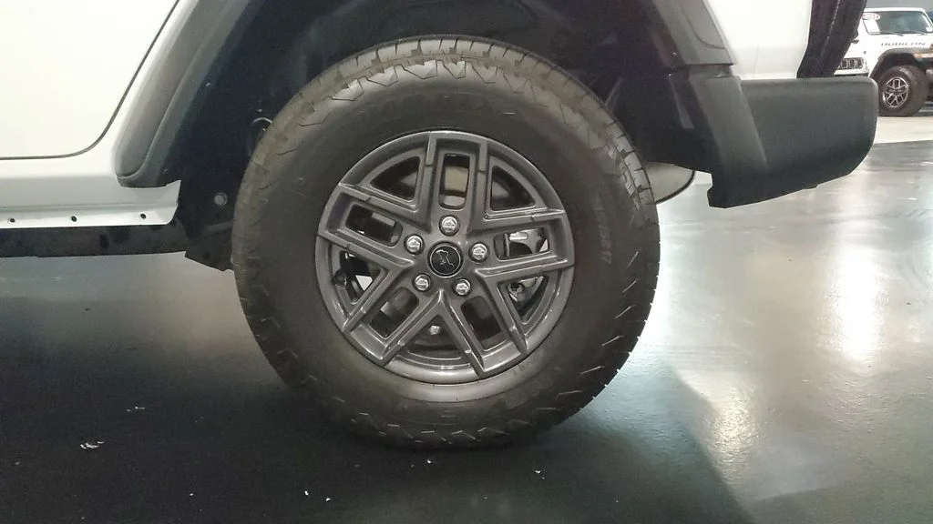 Used 2026 White Jeep Sport S image 6