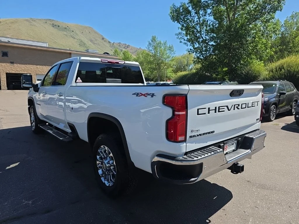 2026 Chevrolet Silverado 3500HD LTZ - Photo 7