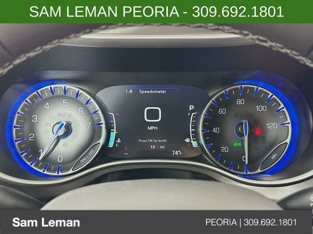 2026 Chrysler Pacifica Select - Photo 12