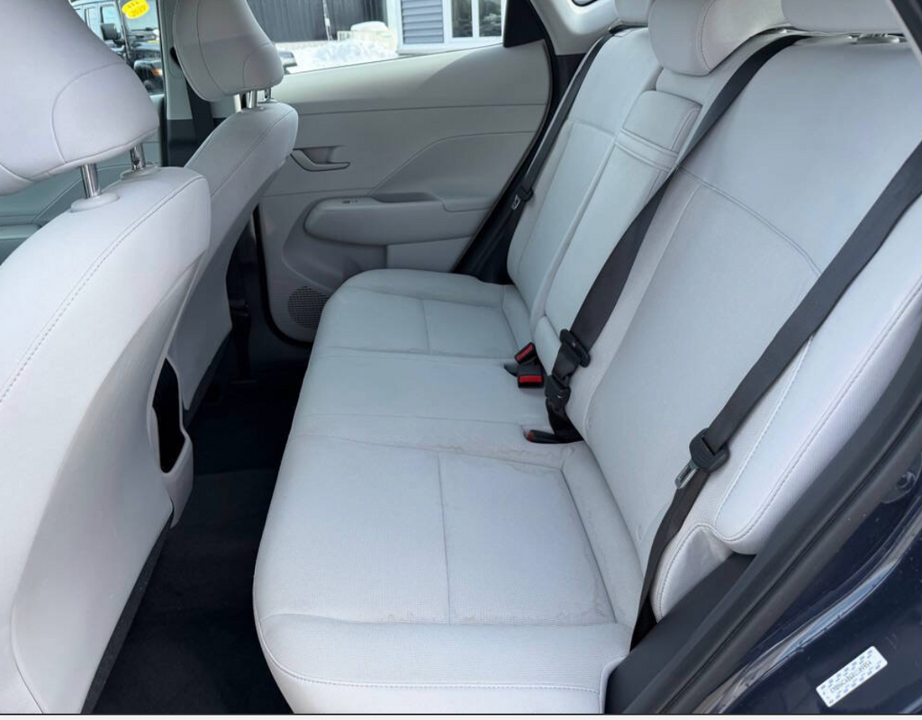 Used 2024 Denim Blue Pearl Hyundai SE image 3