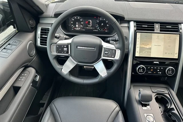 New 2026 Santorini Black Land Rover  image 15