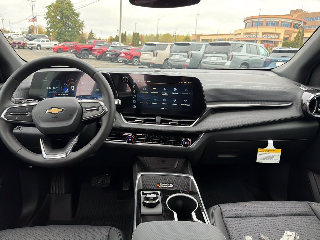 2027 Chevrolet Equinox LT - Photo 13