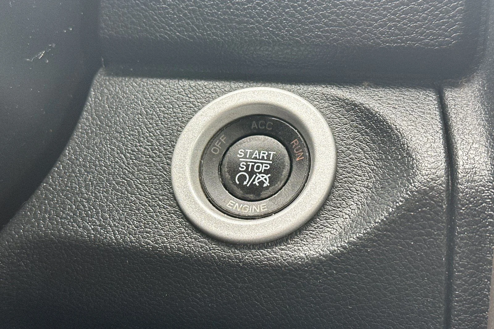 Used 2016 Gray Ram Laramie image 22