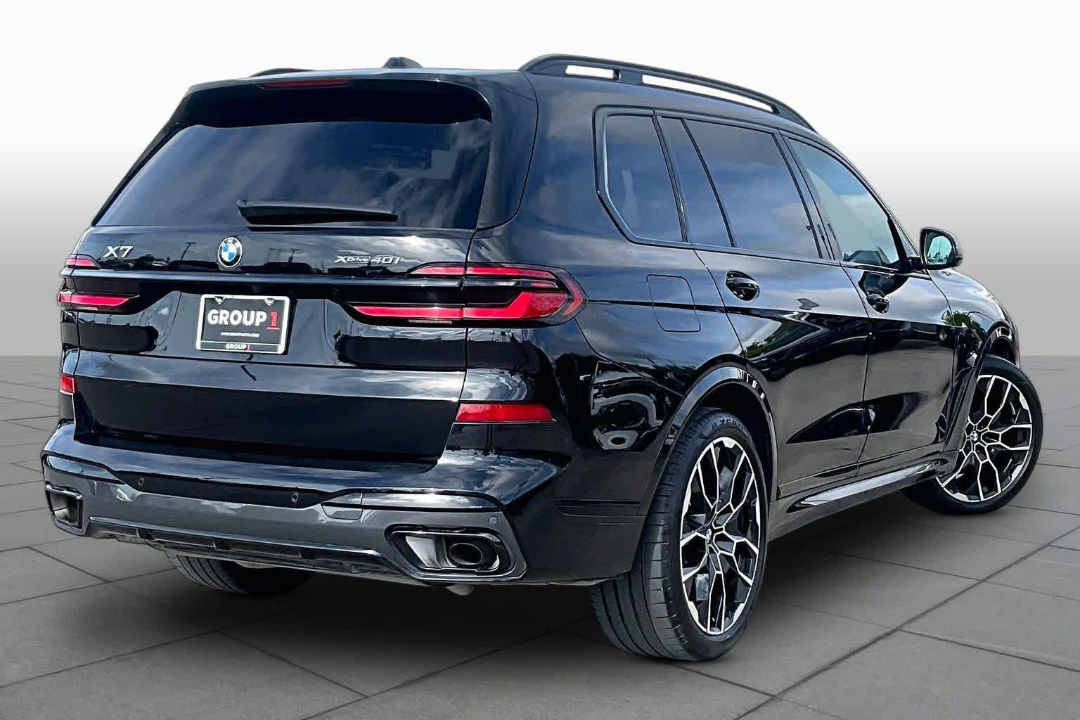 Used 2025 Black Sapphire Metallic BMW xDrive40i image 13
