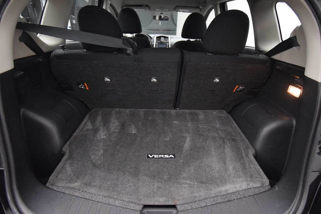 Used 2015 Black Nissan SL image 21