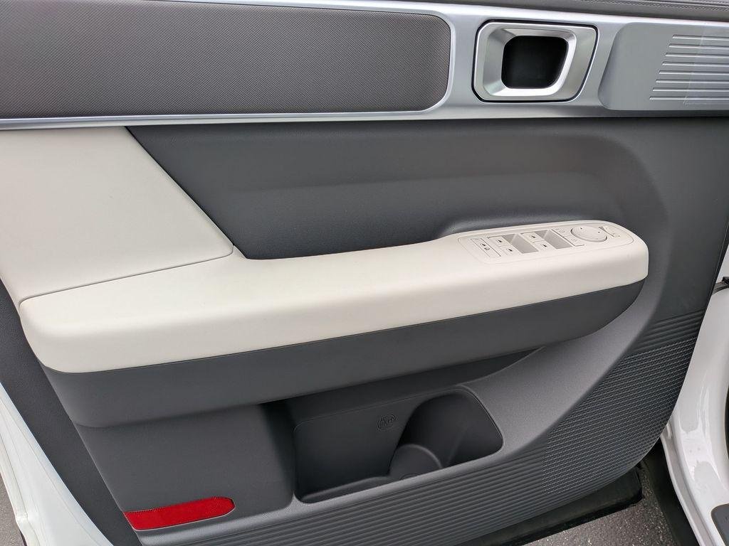 New 2026 White Hyundai SE FWD image 12