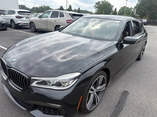 Used 2019 Black BMW 750i xDrive image 1