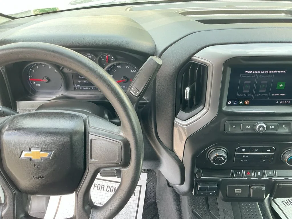 Used 2020 SUMMIT WHITE Chevrolet Work Truck image 17