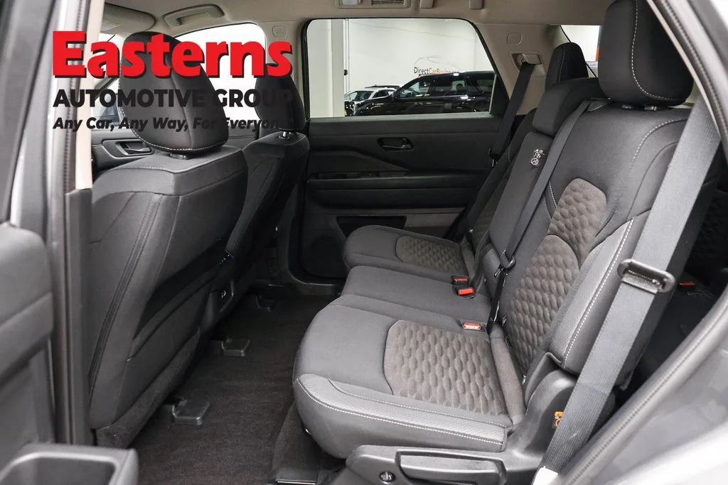 Used 2024 Gray Nissan SV image 22