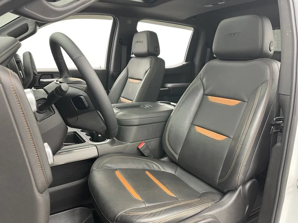 Used 2022 Summit White GMC AT4 image 18