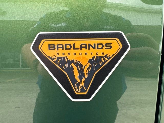 Used 2022 Green Ford Badlands image 12