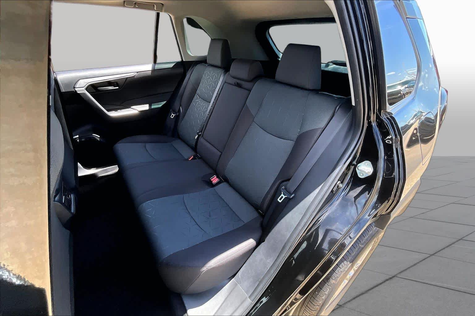 Used 2025 Midnight Black Metallic Toyota XLE image 20