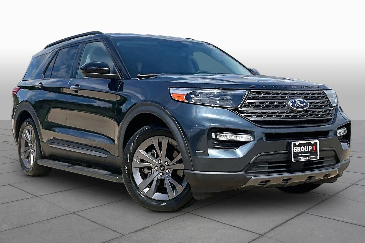 Used 2022 Stone Blue Metallic Ford XLT image 3