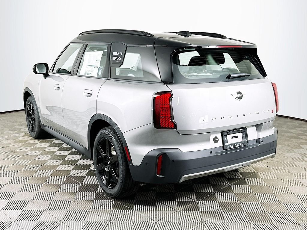 New 2027 Silver MINI Signature Plus image 7
