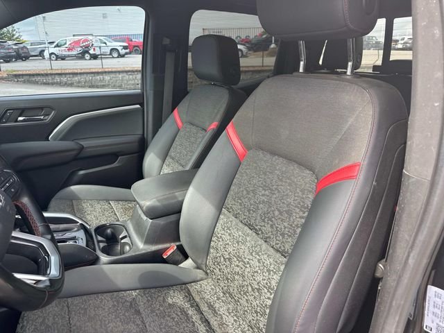 Used 2023 Black Chevrolet Z71 image 29