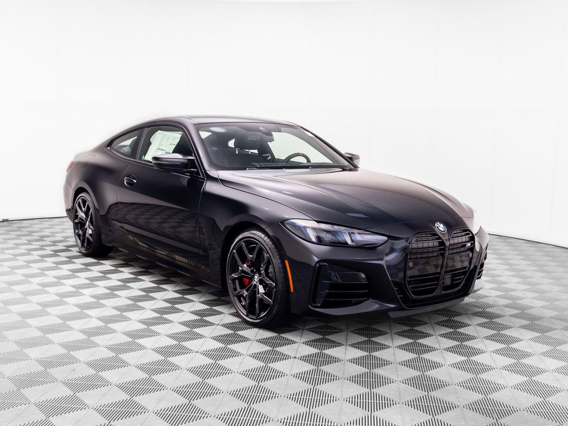 2026 BMW 4 Series M440i - Photo 9