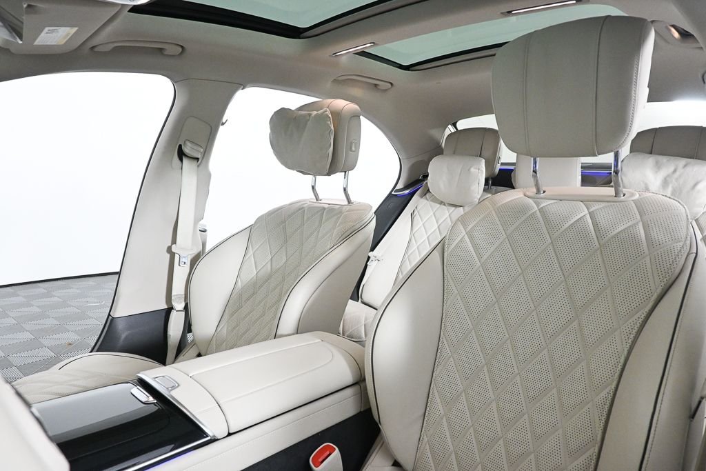 Certified Used 2023 White Mercedes-Benz S 580 image 5