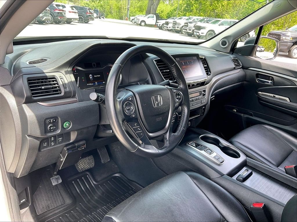 Used 2022 Platinum White Pearl Honda RTL image 8