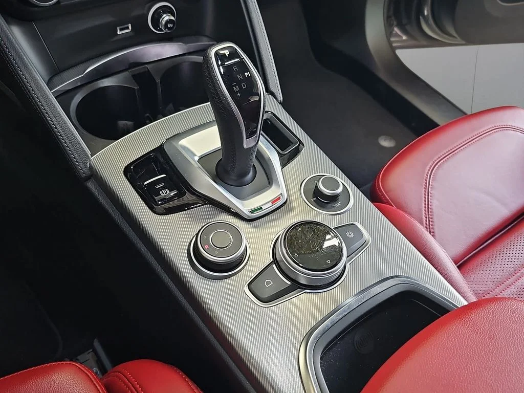 Used 2023 Gray Alfa Romeo Veloce image 25