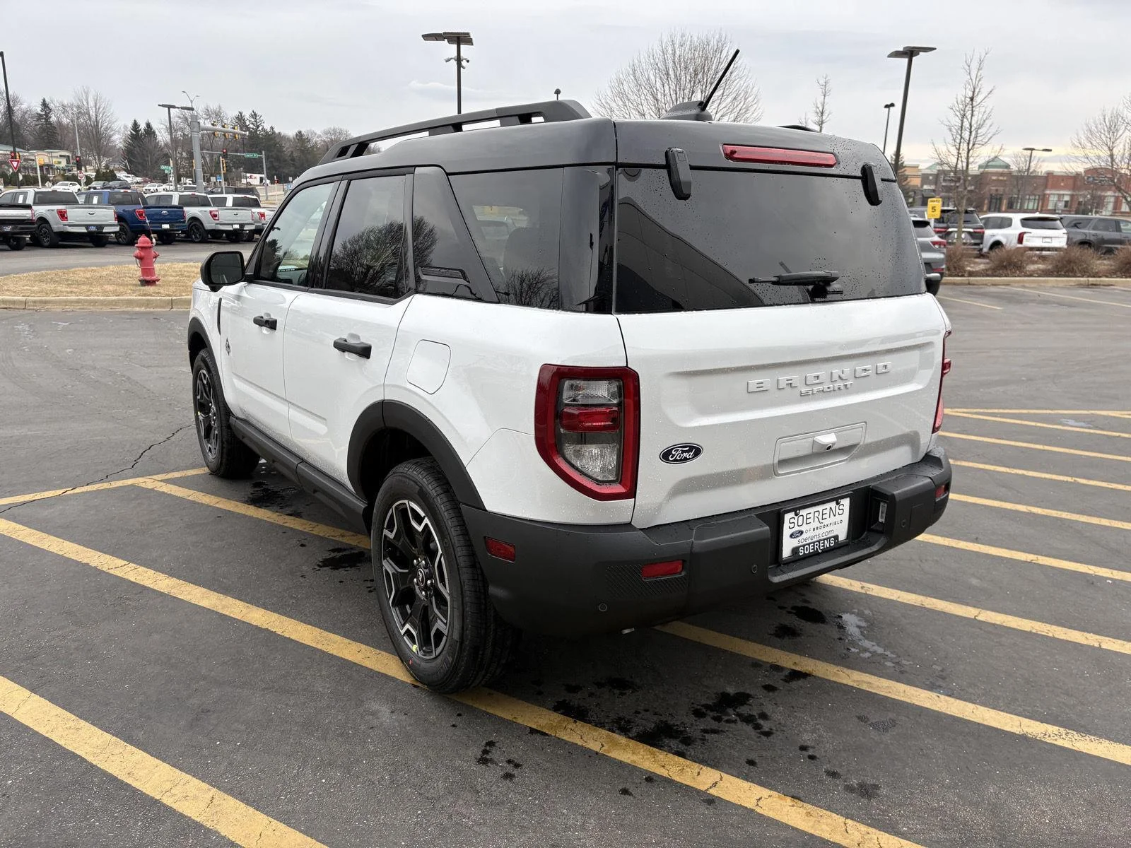 New 2026 Oxford White Ford Outer Banks® image 4