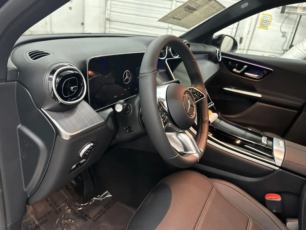 New 2027 Black Mercedes-Benz GLC 300 image 13