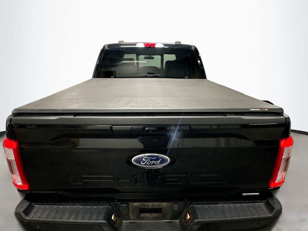 Used 2022 Black Ford Lariat image 26